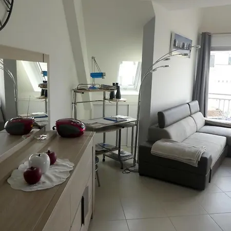 Appartement De 2 Avec Vue Sur La Et Balcon Amenage A Berck