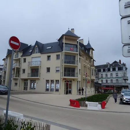 De 2 Avec Vue Sur La Et Balcon Amenage A Appartement Berck