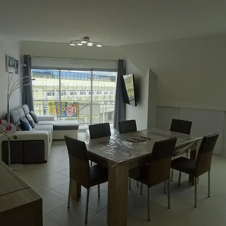 De 2 Avec Vue Sur La Et Balcon Amenage A Appartement *