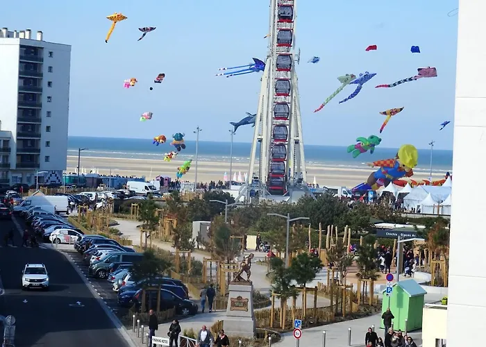 Convivial à Avec Vue Sur *