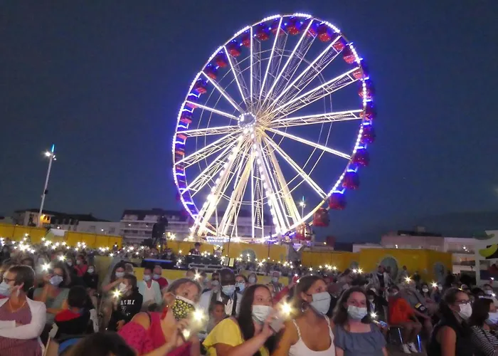 Convivial à Avec Vue Sur