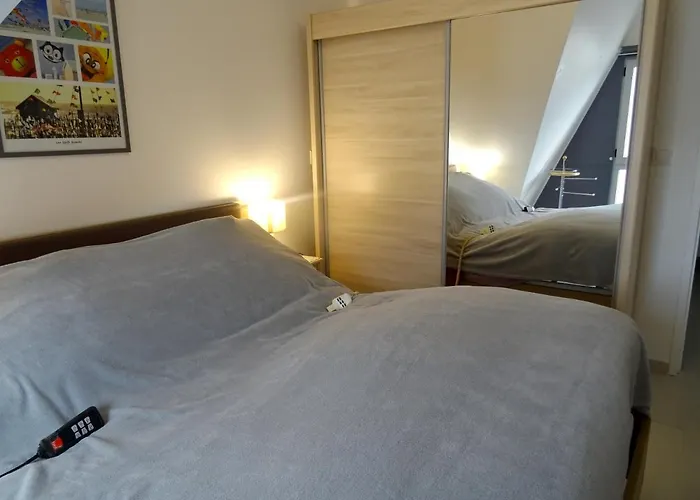 Convivial à Avec Vue Sur *